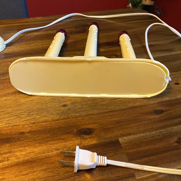 Vintage Holiday 3 Light Electric Candolier,  (set of two) - Picture 12 of 12